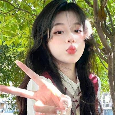 踏浪女人