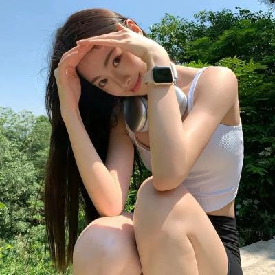 女服务员
